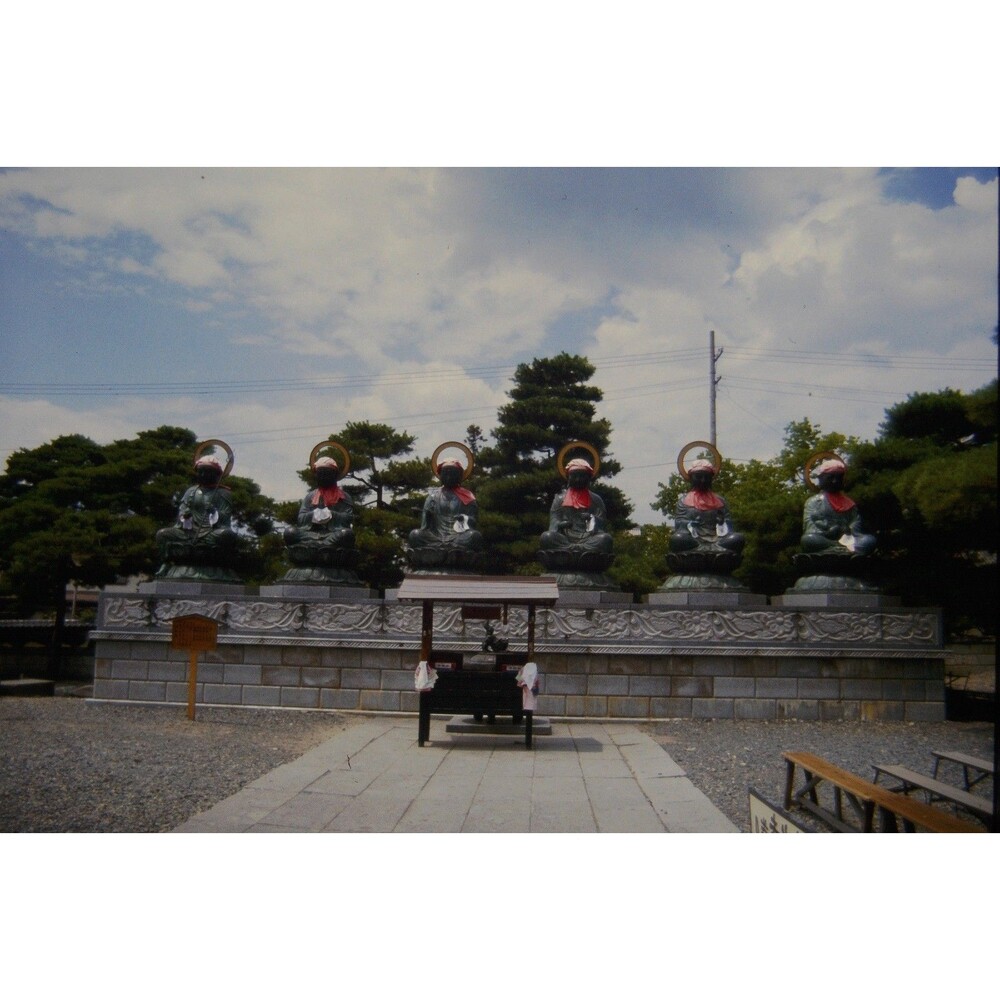 1980s Pro Photo Lab Japan Travels,  the Rokujizo, Zenko-ji Temple in Nagano